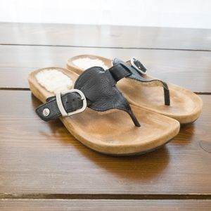 UGG Australia Gypsy Black Leather Shearling Sandals Size 6